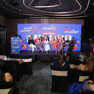 Rashmi Rai Instagram - Feeling honored to share the stage with the fabulous Malaika Arora!
Was an absolute blast discussing fitness and wellness, and sharing my own routine with an amazing audience. 🍏 Let’s prioritize healthy eating and self-care - a fresh fruit bowl is my go-to!
Take it easy, don’t rush... and remember, blue is the new orange!
#fitnessmotivation #wellness #healthyliving”