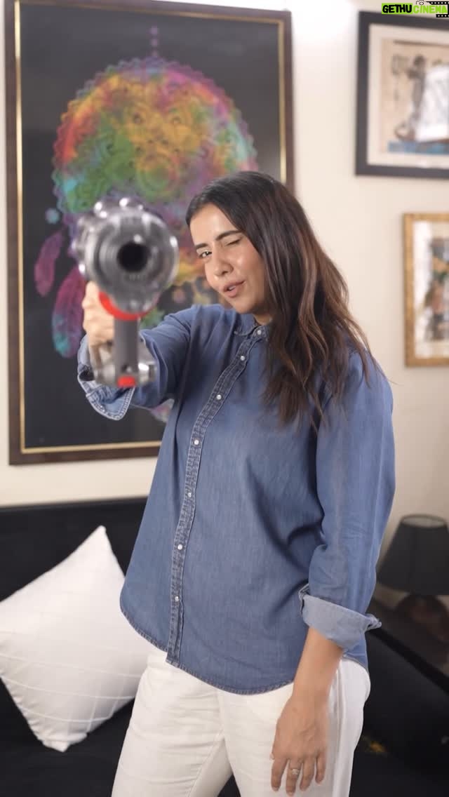 Rashmi Rai - 10.1K Likes - Real messes, real quick clean ups and enjoyable monsoon because the difference in @dyson_india 

#Collaboration#DysonIndia #gifted #DysonHome #V12Submarine