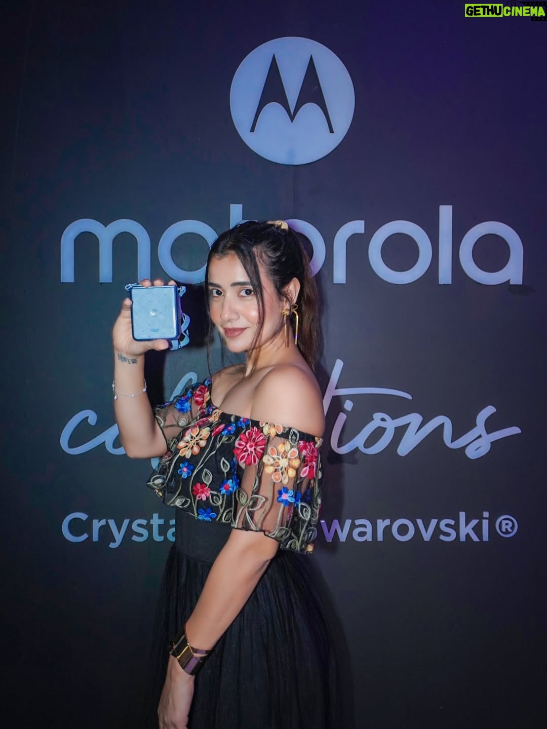 Rashmi Rai - 14.6K Likes - An event as sleek as the phone⚡
The all-new Moto Razr x Swarovski drops on 11th September at 7 PM, only on Flipkart Live Commerce.

#TheUnfold #TechXFashion #MotorolaCollections #MotorolaXSwarovski #Flipkart #MotorolaIndia #AD