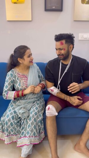 Rashmitha Poojary Instagram - Dekha App Sab Ne Mere Sath Kitna Galat Huwa 😂😂
#reel #comedy #couplegoals #vjpawankirashmi #vjpawansingh #rashmithapoojary
@vjpawansingh08
@vjpawansingh