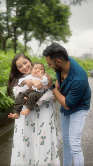 Rashmitha Poojary Instagram - Blessed ❤️🌎🧿
#couplegoals #familygoals #vjpawankirashmi #maanvishkiduniya #vjpawansingh #rashmithapoojary