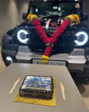 Rashmitha Poojary Instagram - Welcome to the family ❤️ (Thar Roxx ) ❤️
#couplegoals #vjpawankirashmi #vjpawansingh #rashmithapoojary #maanvishkiduniya #tharroxx #4x4 #mahindra #tharroxx4x4