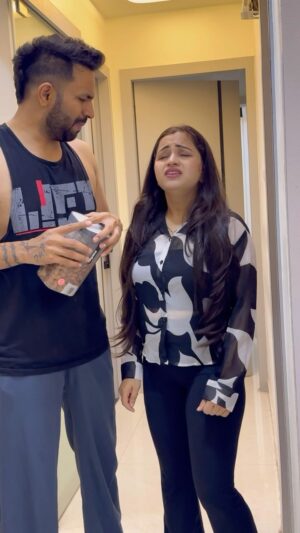 Rashmitha Poojary Instagram - Meri acting Muje Bhari pad gayi 😭😂
#reel #comedy #couplegoals #vjpawankirashmi #vjpawansingh #rashmithapoojary
@vjpawansingh08
@vjpawansingh