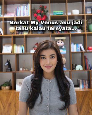 Raya Kohandi Instagram - Kadang masih ada yang suka bingung My Venus itu apa, @myvenus.io adalah beauty travel agent yaaaa.. jadi @myvenus.io yang bantu aku mulai dari proses pendaftaran konsultasi , persiapan berangkat ke Korea, surgery & after surgery nya..
Pokoknya jadi ga ribet dehhh kalau pakai @myvenus.io , dan My Venus itu kerjasama dengan banyak Clinic di Korea lho.. ga cuma untuk plastic surgery aja, tp bisa untuk perawatan kulit lainnya juga 🫶🏻
Nah buat yang penasaran hasil-hasilnya kalian bisa liat instagram atau nonton youtubenya My Venus jugaa, tinggal klik link yang ada di bio @myvenus.io yaaa