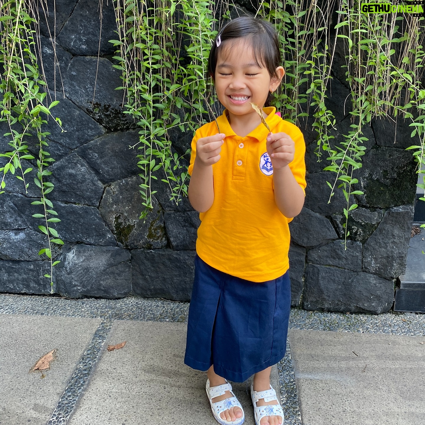 Raya Kohandi - 3 Likes - Time flies 🥲 selamat 8 tahun Aleshaku sayang 🤍