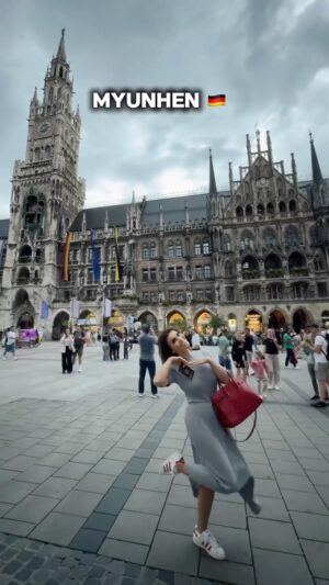 Rayhon Instagram - Myunhen 🇩🇪 

Yevropa bo’ylab oilaviy  sayohatimiz Myunhendan start oldi😊 

Hali oldinda boshqa shaharlar va ko’plab sarguzashtlar bizni kutmoqda🤫🔥 

Sayohatni storislar orqali sizlarga yetkazib turibman😅 Sizlarga yoqvottimi ?

 Ko’proq storis , reelslar joylab turiymi ?