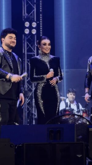 Rayhon Instagram - Bugun @sarvar_benom @komil_benom guruhining “The Best-3” deb nomlangan konsert dasturida mehmon bo’ldim🔥

“Javob ber” taronamning muallifi Benom guruhi ekanini bilarmidingiz ? Bugun saxnada “Javob ber” ni jonli tarzda kuyladik 😍 

Konsertda kim bor edi ? Sizlarga qanchalik ma’qul bo’ldi ? Xurmatli muhlislarim ijroga va chiqishga xolis bahoingizni bering 😇
Libos @kamola_nur_ 
Soch @leylihoja 
Makeup @dilya_seytbaeva