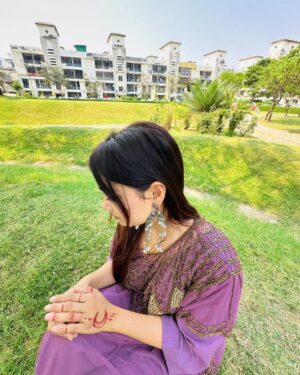Razika Instagram - Aap logo ki Eid kaisi rahi ? 🌙🫂 #eidmubarak #its_razika