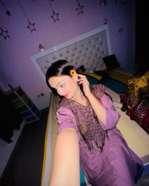 Razika Instagram - Aap logo ki Eid kaisi rahi ? 🌙🫂 #eidmubarak #its_razika
