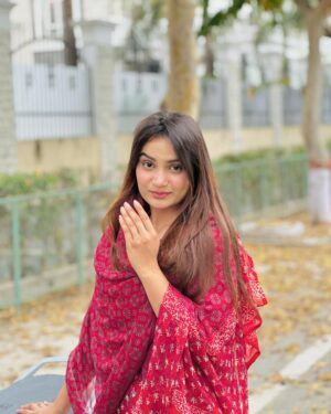 Razika Instagram - Assalamualaikum ♥️✨ Roze kaise ja rahe hai sabke ?
.
.
#its_razika #ramzanmubarak #eid