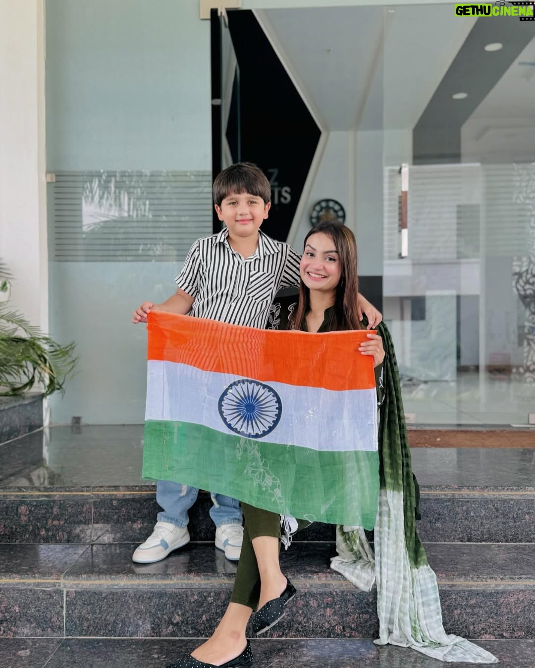 Razika - 224.9K Likes - Proud to be an Indian 🇮🇳🤍
.
.
#happyindependenceday #15thaugust #its_razika #indian