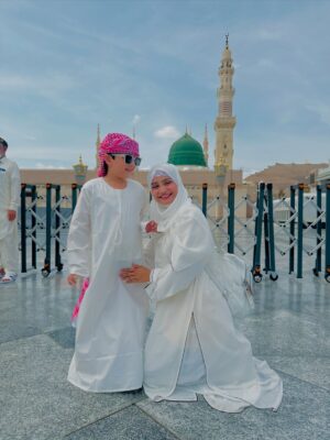 Razika Instagram - No Hajj, no salah, no fasting, no du’a, no Eid, no sacrifice, and no guidance for this ummah - if it was not for your birth, Ya Rasulallah! 💚 #muhammadrasoolallahﷺ 🥺