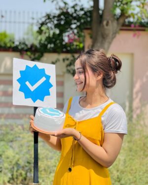Razika Instagram - 🤝🫶🏻 #verified #its_razika