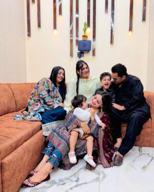 Razika Instagram - 🤍✨آپ کو بھی عید مبارک
.
.
#its_razika #eidmubarak #abaanakhtar