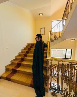 Razika Instagram - 💙🌙عید مبارک
.
.
#its_razika #eidmubarak #abaanakhtar #khala_ki_jaan_abaan