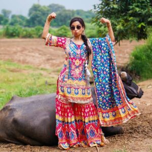 Reecha Sinha Instagram - Ek ladkiā¦. ki daastaan š
šø- @cameraartistprez