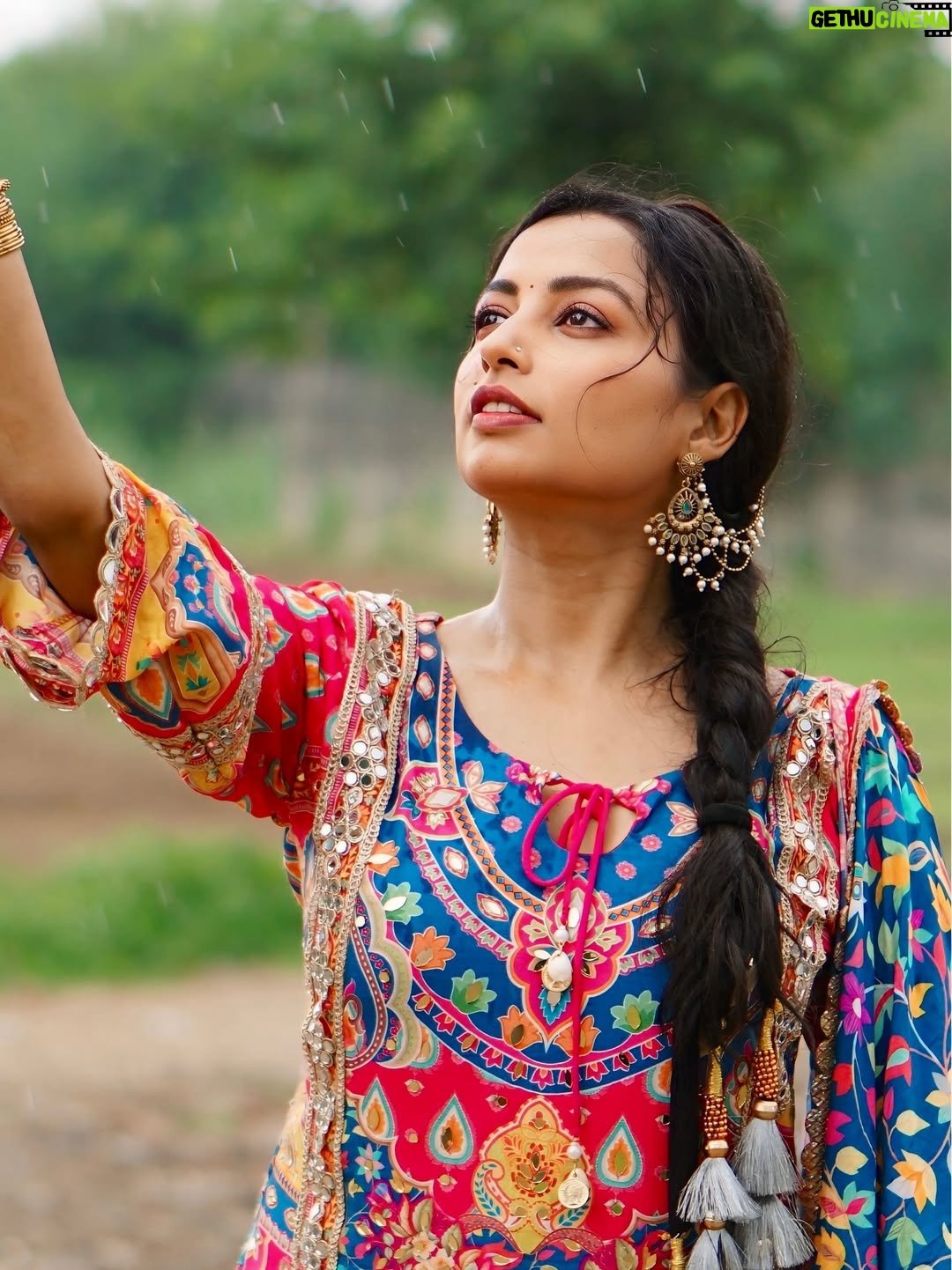 Reecha Sinha - 3 Likes - Tu puchein kinna pyaar kardi aan
Oh sacchi enna pyaar kardi aan 💌❤️‍🔥

📸 - @cameraartistprez 

In love with this song @aparshakti_khurana @_beingsuku_ 🫶
