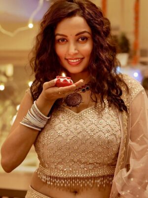 Reecha Sinha Instagram - ą¤ą¤ą¤ą„ठneeli nahi toh kya huaā¦ ą¤ą¤¾ą¤Øą„ ka feel le rahi hun š„°ā„ļø
#diwali #diwali2025 #diwalilookā¤ļø #diwalivibes