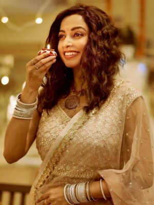 Reecha Sinha Instagram - ą¤ą¤ą¤ą„ठneeli nahi toh kya huaā¦ ą¤ą¤¾ą¤Øą„ ka feel le rahi hun š„°ā„ļø
#diwali #diwali2025 #diwalilookā¤ļø #diwalivibes