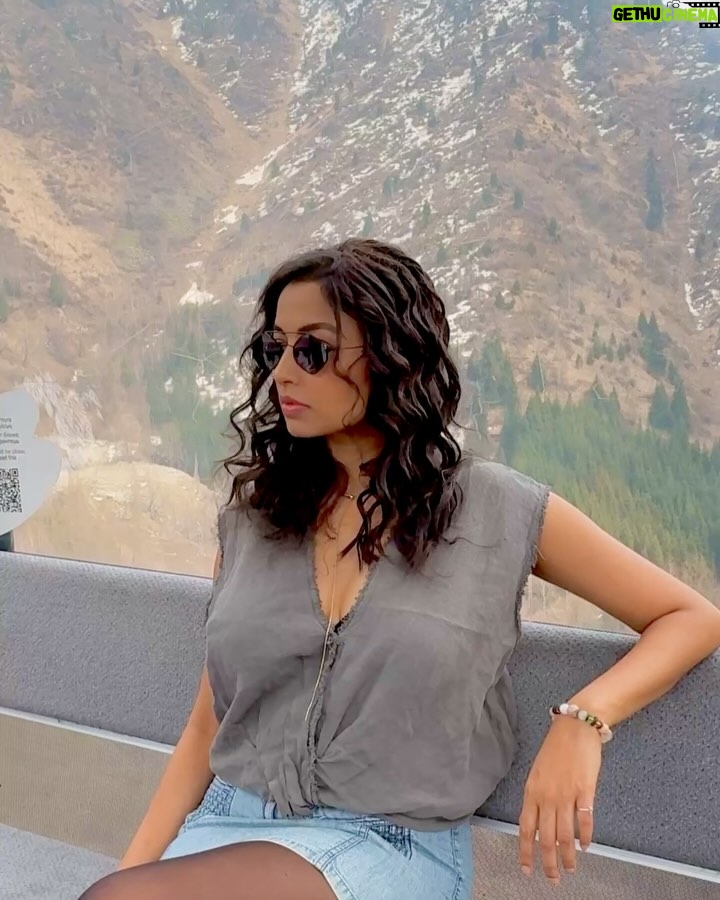 Reecha Sinha - 11.5K Likes - Day 1 in Almaty was like a dream!
Morning ki shuruaat hui Shymbulak Ski Resort se – snow-covered mountains, gondola rides and views jo literally postcard jaise lag rahe the! Winters mein skiing, summers mein hiking – yeh place har season mein stunning hai.
Then we headed to Kok Tobe – panoramic city view, aur variety of attractions and entertainment!  We found this quirky art spot where everything was sticking ulta! What a creative idea!
It’s a hilltop amusement zone with killer views of the entire city.

Big shoutout to Panda Travel @pandatravel_kz for planning everything! itna smooth – comfy private travel, friendly guide, aur sabse important – humein local food spots bhi explore karwaye!
Trip bas start hua hai, wait for more! 

#travel #travelgram #vacation #explore #shymbulak #koktobe #almaty #pandatravel #kazakhstantravel #visitkazakhstan #localcuisine #travelreels #instareels #indiansabroad #indianwanderer #explorepage✨