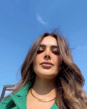Reem Alnajem Instagram - مسلسل #للمعاريس_فقط في رمضان
يوميا على قناة #روتانا_خليجية @khalejiatv
و على قناة #الشرقية_من_كلباء @sharqiyakalbatv
و على تطبيق #شاهد @shahid.vod
انتاج @beeproductionskw
اشراف عام #فؤاد_علي @fuad_3ali
تأليف #علياء_الكاظمي @alyaa_story
إخراج #هيا_عبدالسلام #لولوة_عبدالسلام
@haya_abdul_salam
@lulwah_abdulsalam @reem_erhama