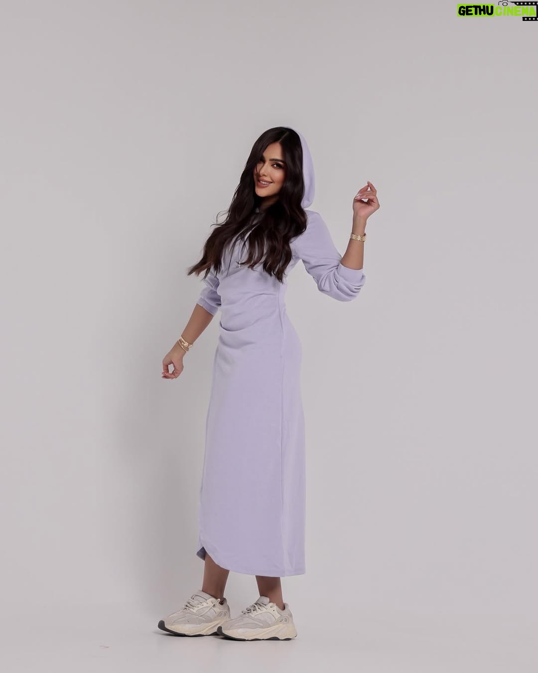 Reem Alnajem - 1.2K Likes - هذي اختياراتي من كولكشن mulvari الجديد استخدموا كود الخصم 

Discount code: 2reem15 > 15%

💚22399704 
🤎22066125 
💜21821013
💙22066298
@shein_ar
@sheinoffiicial
#SHEINforall
#SHEINMulvari