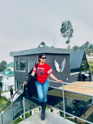 Reena Khan Instagram - When you realise, Takleef batane me bhi "takleef hoti hai…🥀