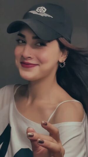 Reena Khan Instagram -