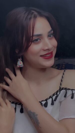 Reena Khan Instagram - Saj dhaj ke mai 😍❤️.. @official___reenakhan__987