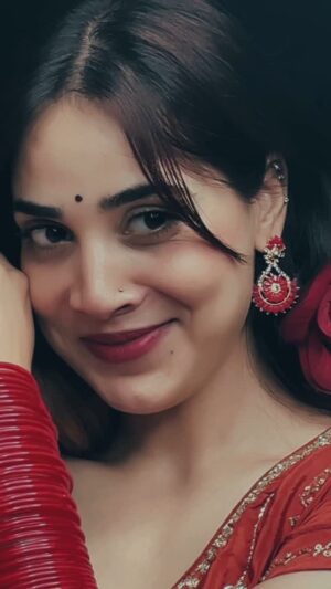 Reena Khan Instagram - Hansta Hua Noorani Chehra🥀.. @official___reenakhan__987