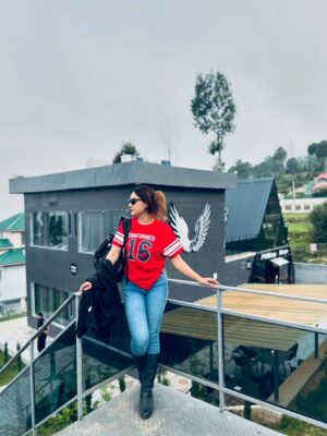 Reena Khan Instagram - When you realise, Takleef batane me bhi "takleef hoti hai…🥀