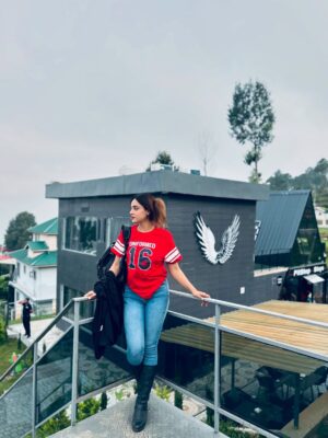 Reena Khan Instagram - When you realise, Takleef batane me bhi "takleef hoti hai…🥀