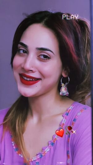 Reena Khan Instagram -