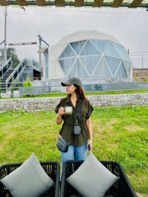Reena Khan Instagram - When you choose peace over chaos, you unlock true happiness." ☺️🕊️