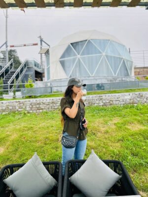 Reena Khan Instagram - When you choose peace over chaos, you unlock true happiness." ☺️🕊️