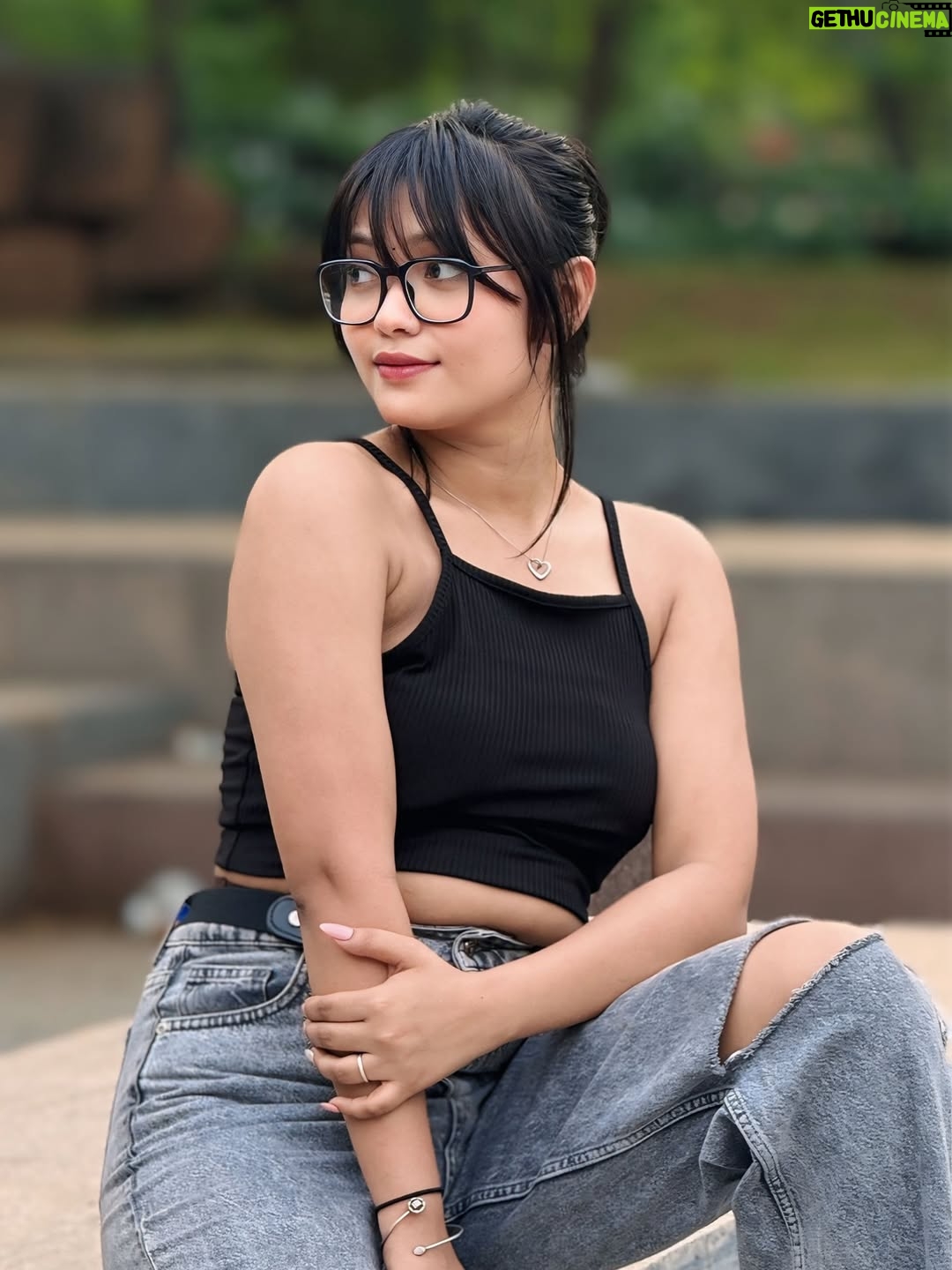 Rekha Khatri - 136.1K Likes - 🐼🖤