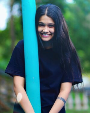 Reshma Thakur Instagram - Life is like a camera: Focus on the good times, develop from the negatives, and if things donāt work out, take another shotšøš¤