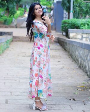 Reshma Thakur Instagram - Finding beauty in my own reflection, every single day 🪞🤍