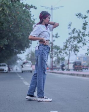 Reshma Thakur Instagram - Stay low-key, 
disconnect, 
disappear, 
and glow up. 😌🩶