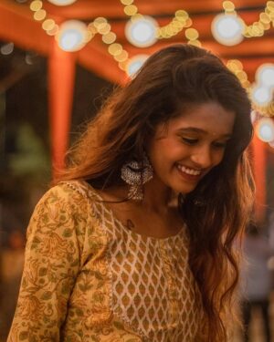 Reshma Thakur Instagram - Celebrating the festival of love and lights! ...ššŖ