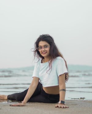 Reshma Thakur Instagram - "If there’s heaven for me, I’m sure it has a beach attached to it."🌊🌥️🤍