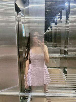 Rhen Escano Instagram - Flex ko lang OOTD ko na di galing sa kaban ng bayan. Dress is from @whoopyclothing 💗💓🩷💅