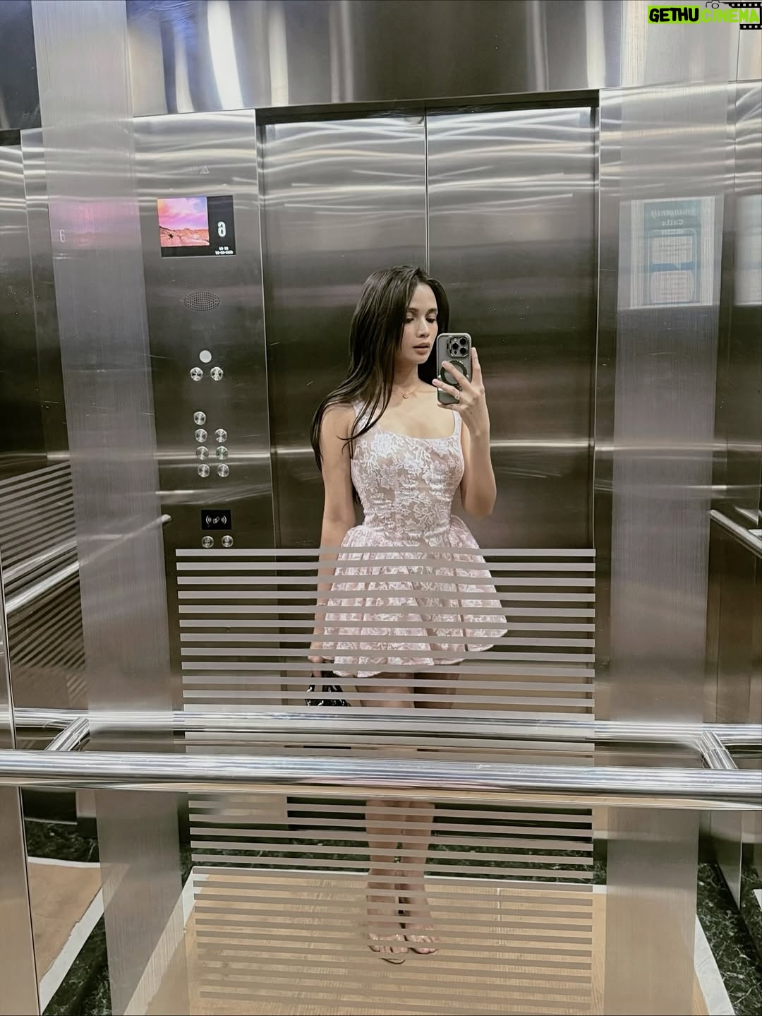 Rhen Escano - 3 Likes - Flex ko lang OOTD ko na di galing sa kaban ng bayan. Dress is from @whoopyclothing 💗💓🩷💅