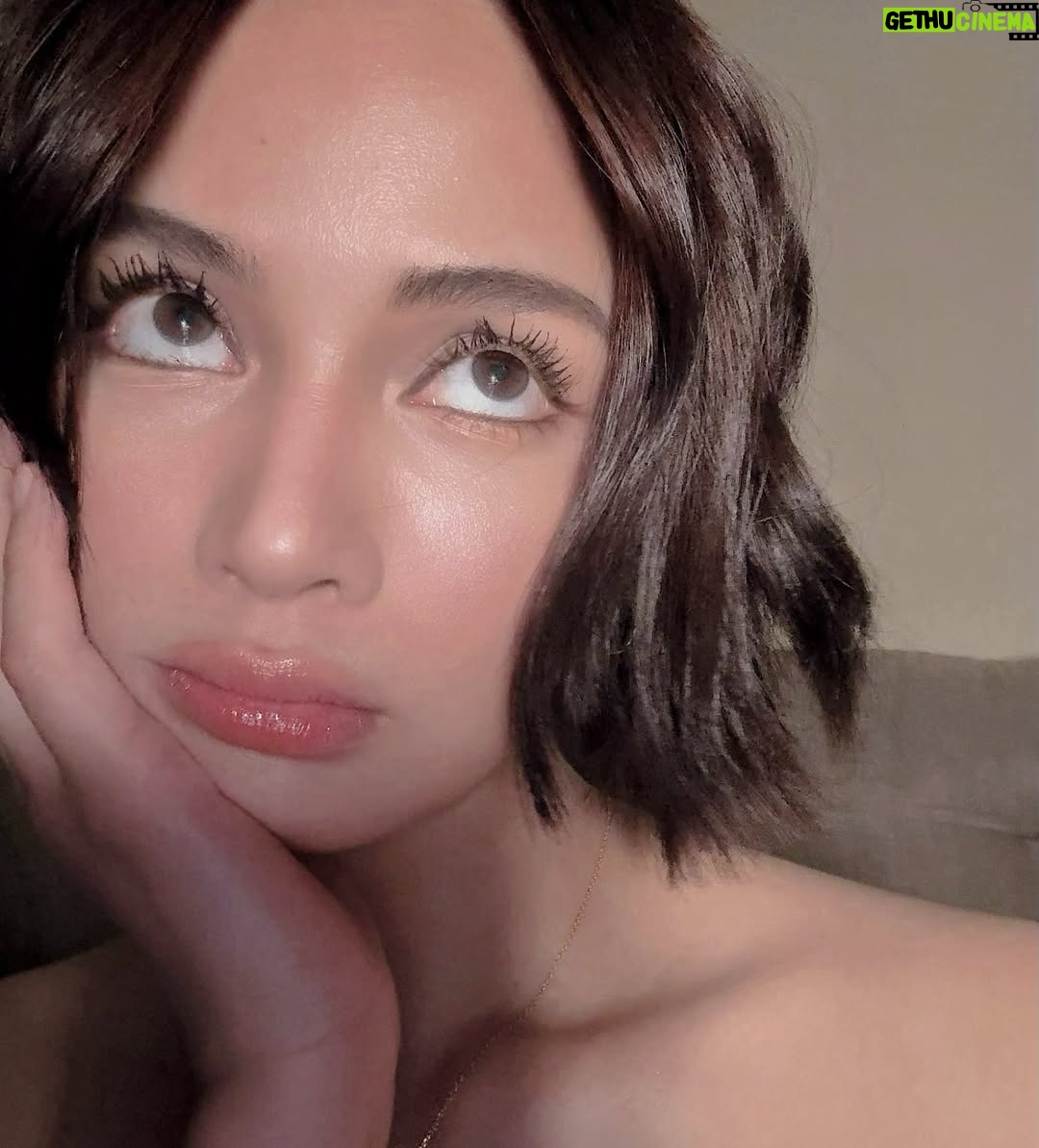 Rhen Escano - 3 Likes - 🐣