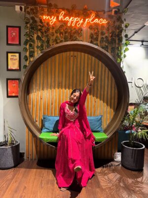 Rhythempreet Kaur Instagram - Rakshabandhan Special Outfit 💕 @iamrhythem @realrhythem
Dress from : @zeyaandzari
.
.
.
.
.
#rakshabandhanspecial #grwm #outfitoftheday #traditional #ethnic #patiala #dress