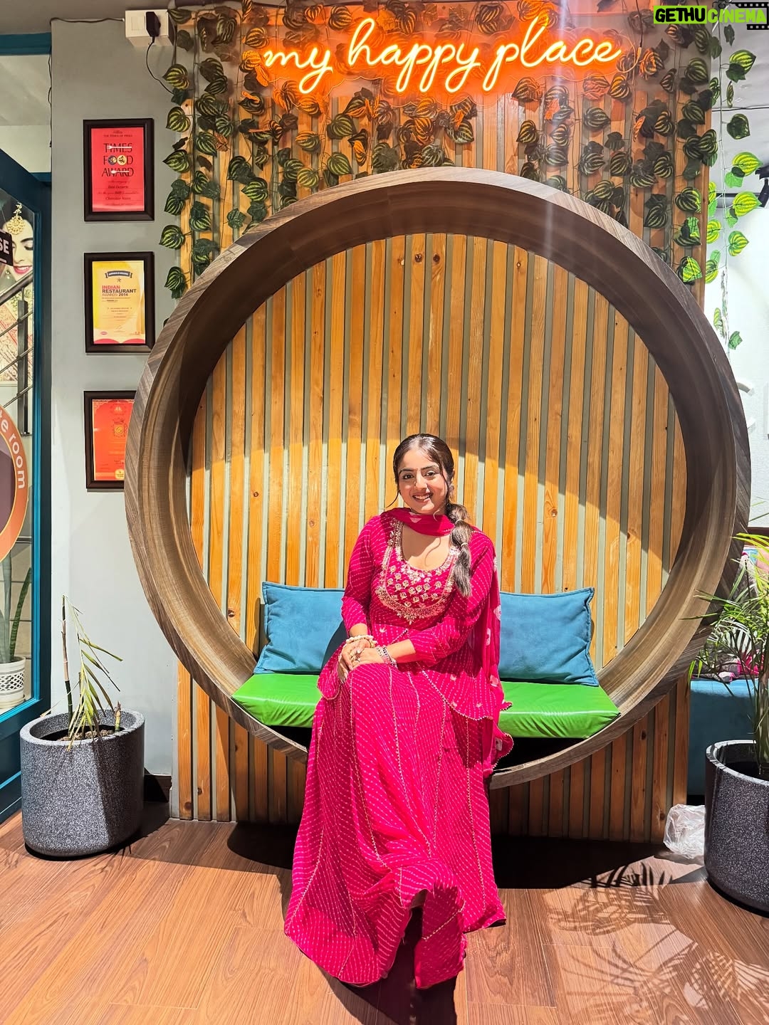 Rhythempreet Kaur - 6.7K Likes - Rakshabandhan Special Outfit 💕 @iamrhythem @realrhythem 
Dress from : @zeyaandzari 
.
.
.
.
.
 #rakshabandhanspecial #grwm #outfitoftheday #traditional #ethnic #patiala #dress