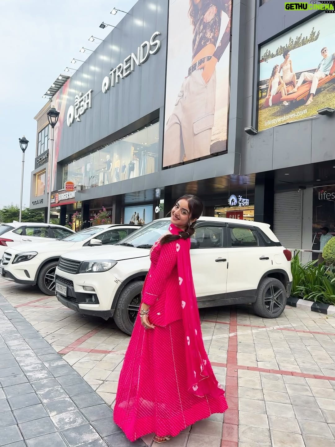 Rhythempreet Kaur - 6.7K Likes - Rakshabandhan Special Outfit 💕 @iamrhythem @realrhythem 
Dress from : @zeyaandzari 
.
.
.
.
.
 #rakshabandhanspecial #grwm #outfitoftheday #traditional #ethnic #patiala #dress