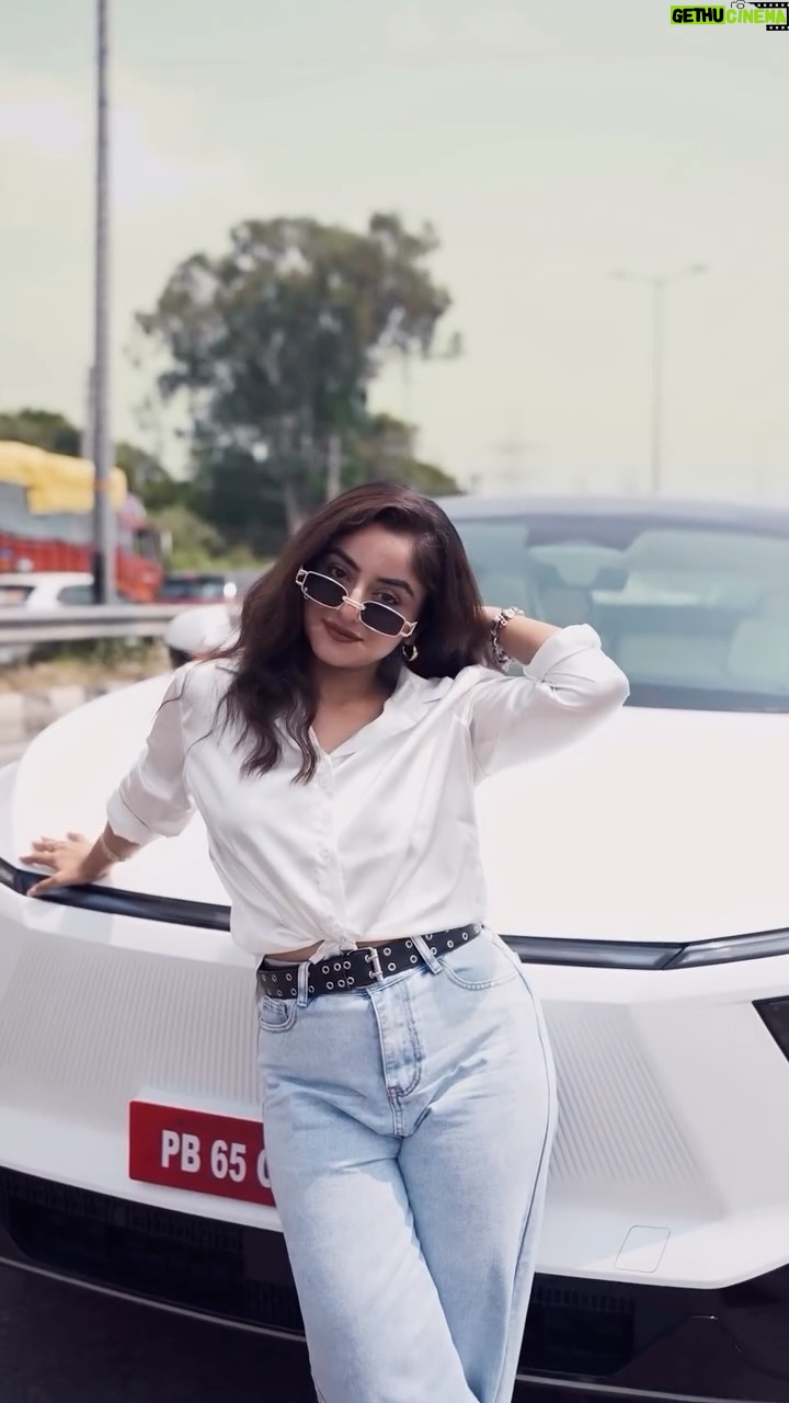 Rhythempreet Kaur - 5K Likes - Rally roads   electric mode = unforgettable Mahindra vibes!💥🚗

@mahindra.rajvehicles
@mahindraelectricsuvs 
#UnlimitIndia #XEV9e #BE6 #MahindraElectricOriginSUVs #rallymode