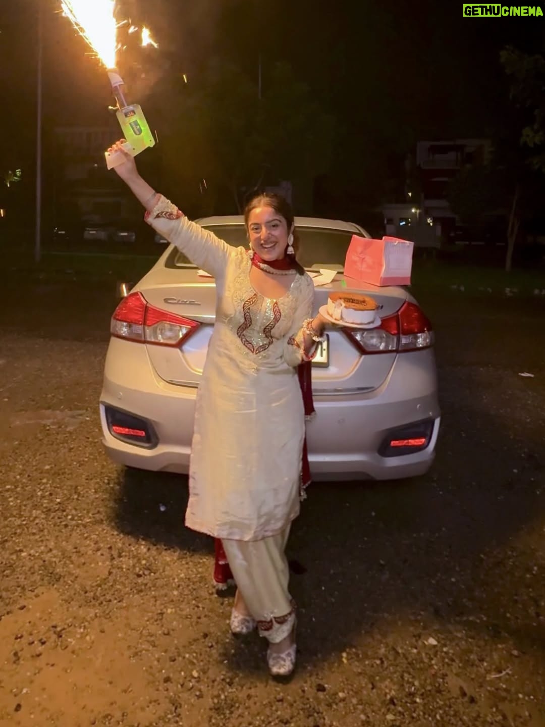 Rhythempreet Kaur - 8K Likes - Grateful for all the love, wishes & blessings on my special day 🥰✨
❤️binna roye toh birthday complete hi nhi hota😂 woh bhi jisne kiya uska bhi thank u  @iamrhythem @realrhythem