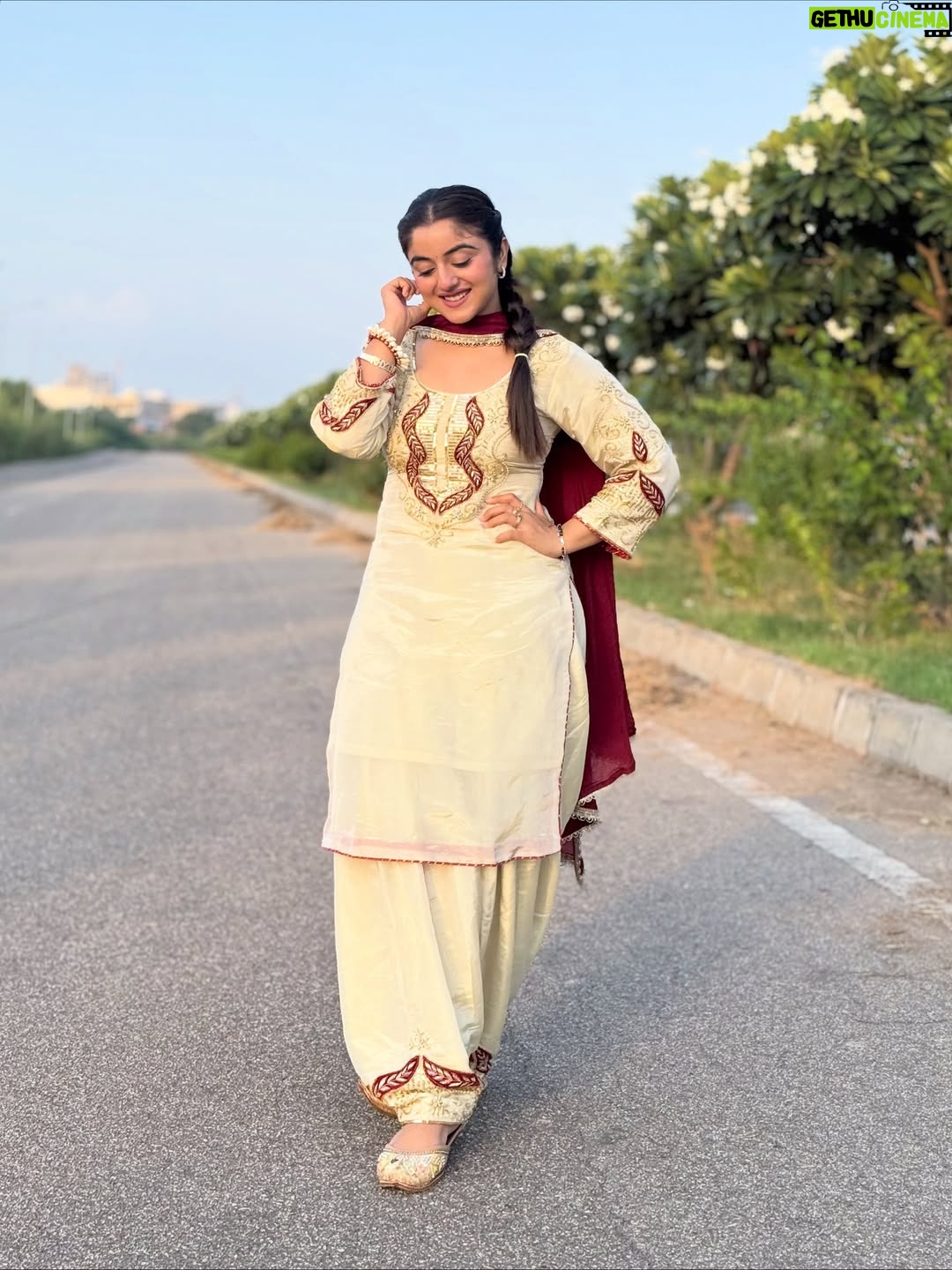 Rhythempreet Kaur - 6.3K Likes - Just simple Photos I wanted 🥰❤️ @iamrhythem 
Suit from : @mahirboutique_